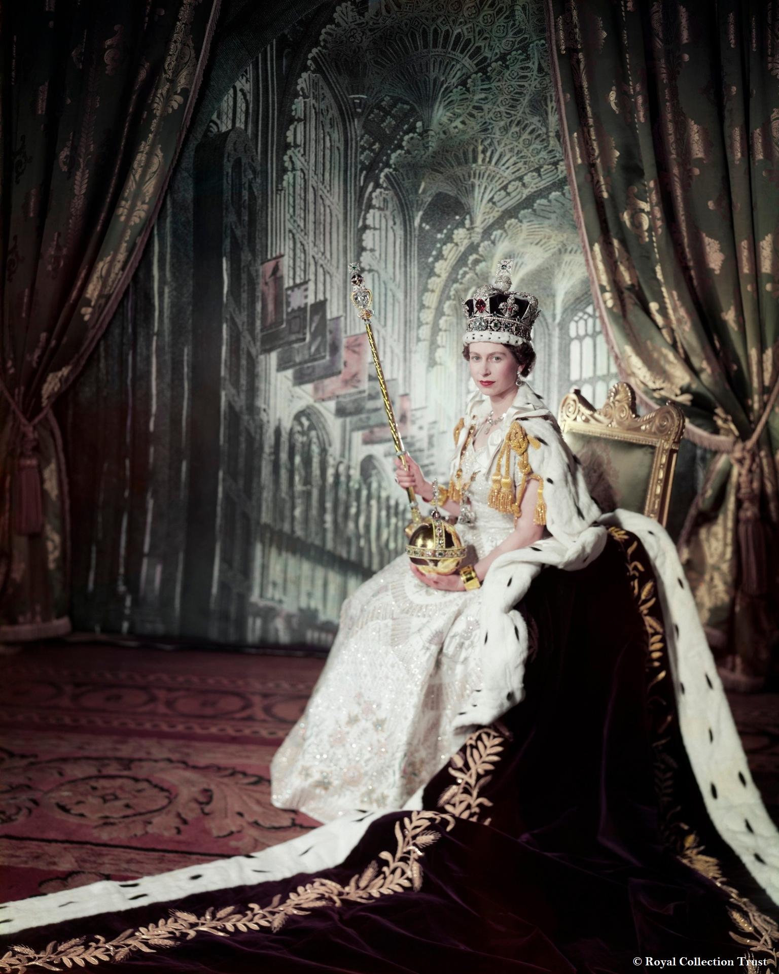 coronation elisabeth 2 queen of england