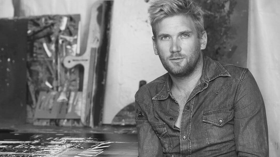 Rey Julien | Artiste Contemporain : Oeuvres & Biographie