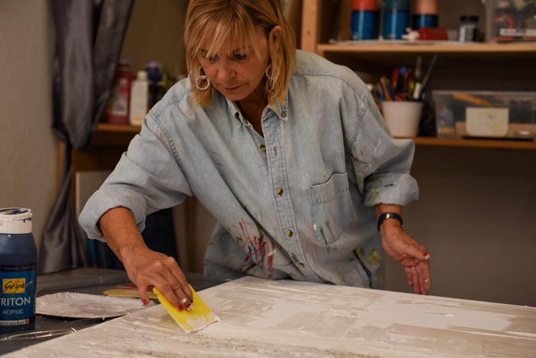 Collet Christine | Contemporary Artist: Artworks & Biography