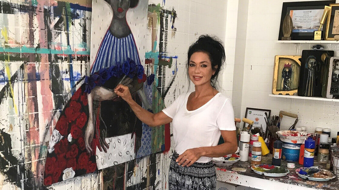 Nahleh Mona | Artiste Contemporain : Oeuvres & Biographie