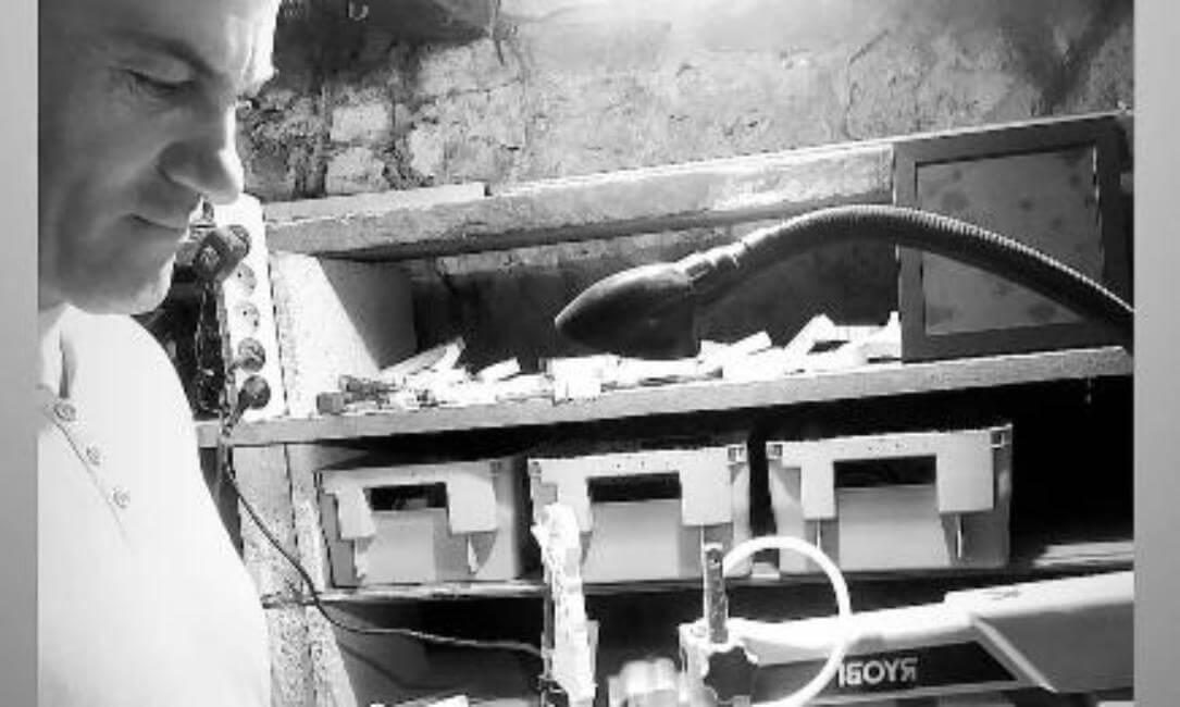 Ravi | Zeitgenössischer Künstler