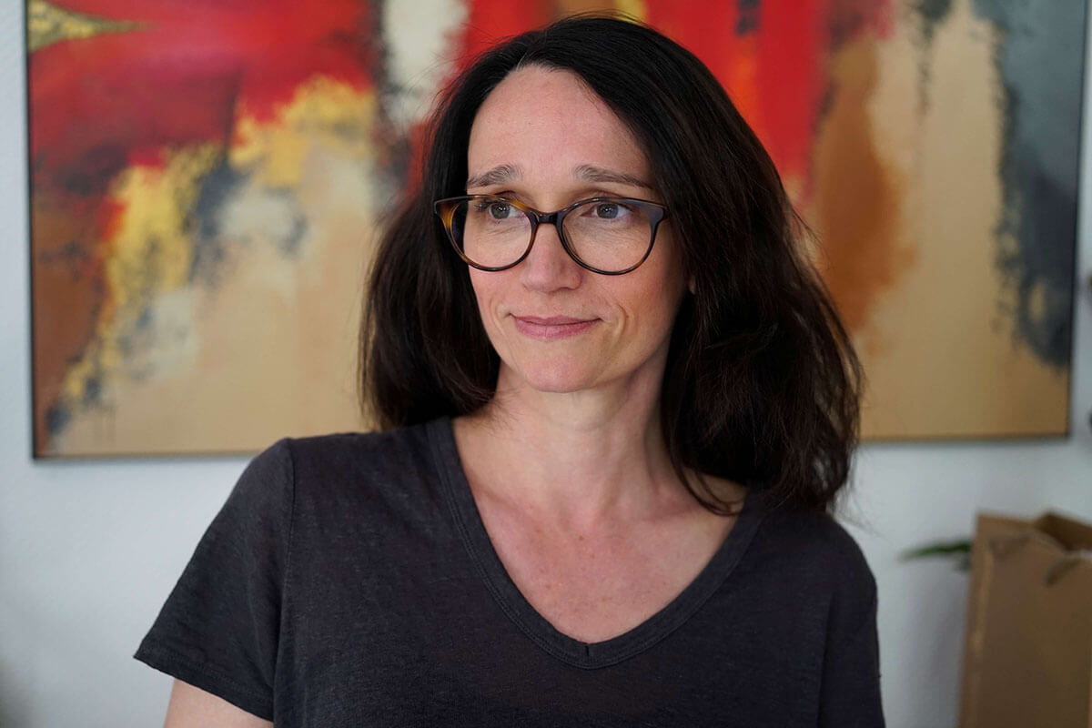 CG | Contemporary Artist: Artworks & Biography