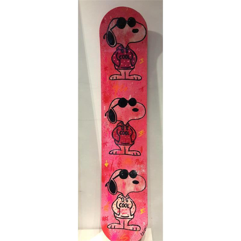 Sculpture Snoopy cool by 3 (Rose) par Kikayou | Sculpture Pop-art Graffiti