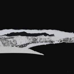 Peinture #9 from the series The Land Seems Inhabited to Them  par Sousa de Sousa Bárbara | Tableau Abstrait Collage minimaliste, noir & blanc, Paysages