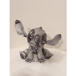 Sculpture Silver stitch by Shenoda | Sculpture Pop-art Graffiti, Resin