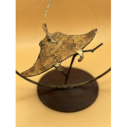 Sculpture baby raie by Eres Nicolas | Sculpture Figurative Metal Animals