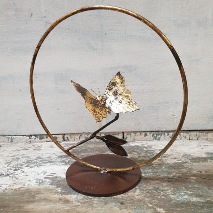 Sculpture papillon sur branche by Eres Nicolas | Sculpture