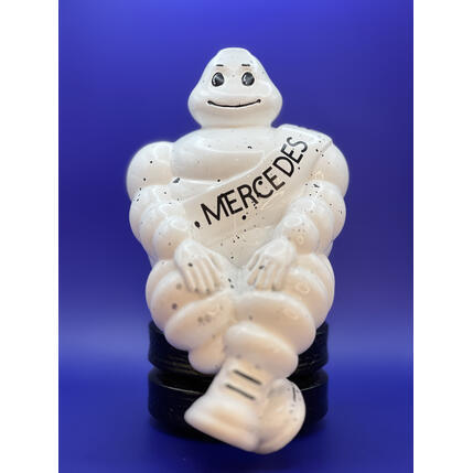 Sculpture Bib Mercedes fan club by Le Marquis | Sculpture
