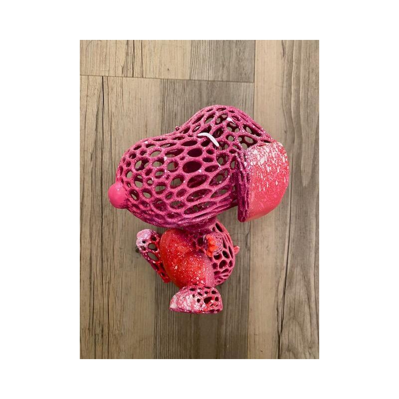 Sculpture Pinky Snoopy hug par Shenoda | Sculpture Pop-art Graffiti Résine