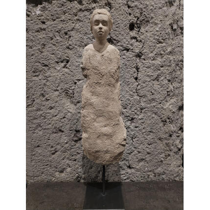 Sculpture Le silence des pierres 1 par Ferret Isabelle | Sculpture  Grès