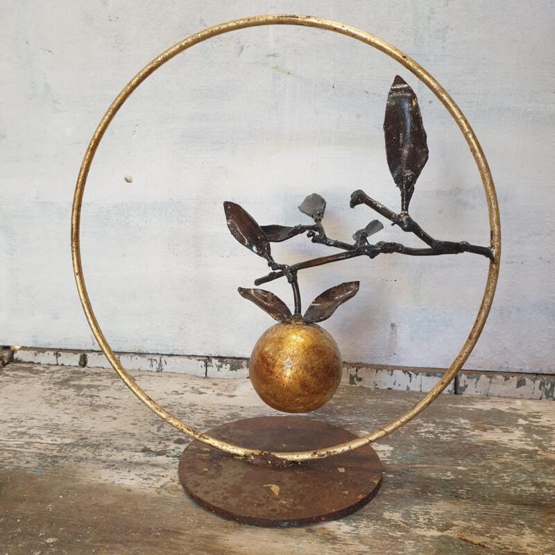 Sculpture pomme d'or par Eres Nicolas | Sculpture Figuratif Animaux Métal