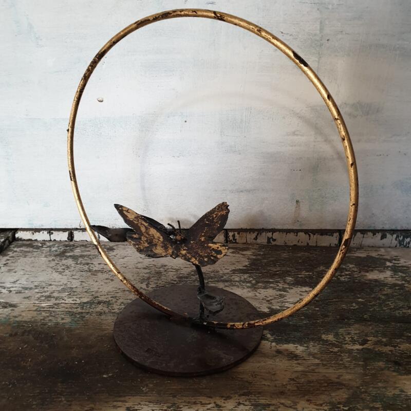 Sculpture papillon sur branche 2 by Eres Nicolas | Sculpture Figurative Animals Metal