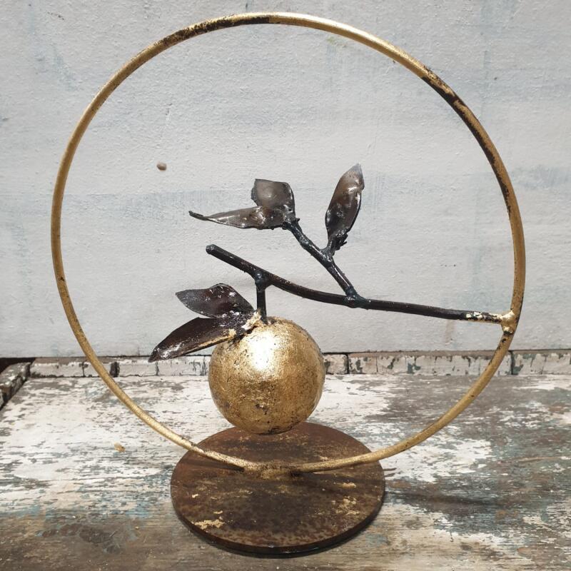 Sculpture Pomme d’amour  by Eres Nicolas | Sculpture Figurative Animals Metal