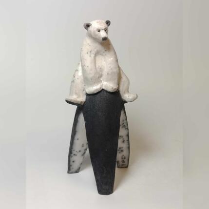 Sculpture Ours acrobate par Roche Clarisse | Sculpture Céramique, Raku Animaux