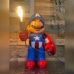 Escultura Mario Captain America por Vintage Addict | Escultura Pop art Acrílico Iconos pop