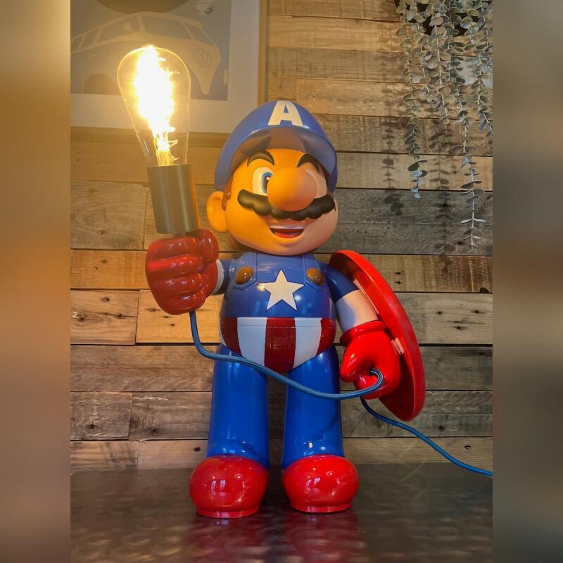 Sculpture Mario Captain America by Vintage Addict | Sculpture Pop-art Pop icons Acrylic