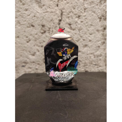 Sculpture Super Goldo by Lemoine Mael | Sculpture Pop-art Acrylic, Graffiti Pop icons