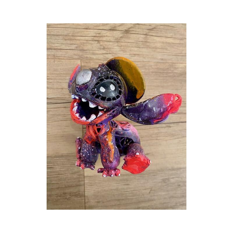 Escultura Stitch cap violet por Shenoda | Escultura