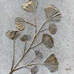 Painting Feuilles de ginkgo dorées by Trébucq Marion  | Painting Figurative Acrylic, Pigments Nature, Pop icons