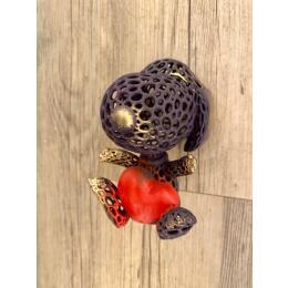 Sculpture Dark goldSnoopy hug by Shenoda | Sculpture Pop-art Graffiti, Resin