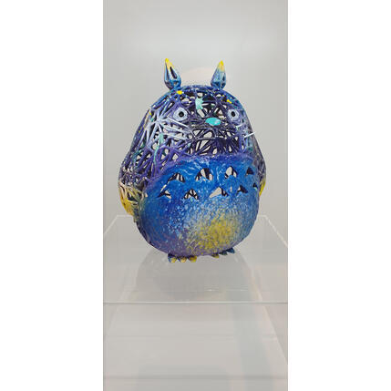 Sculpture Nuit Totoro by Shenoda | Sculpture Pop-art Graffiti, Resin