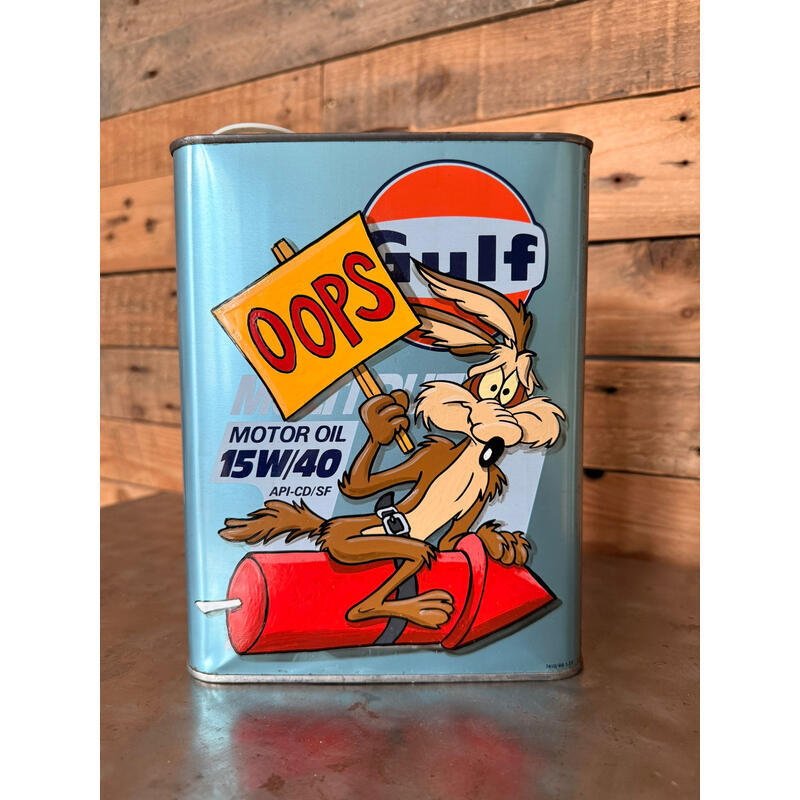 Skulptur Coyote Gulf von Vintage Addict | Skulptur Pop-Art Pop-Ikonen Acryl