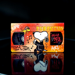 Sculpture Pup fiction par Rocky Chaplin | Sculpture