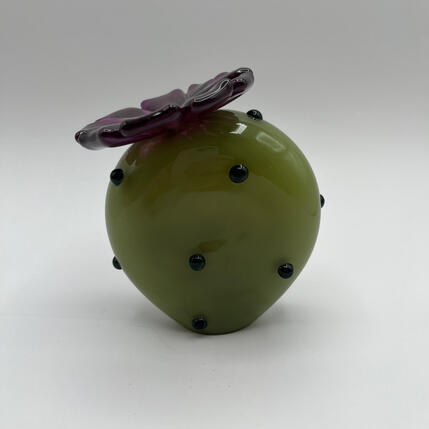 Sculpture Petite Pistachio by Emily Ellsworth | Sculpture