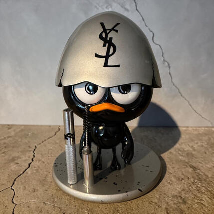 Sculpture P'tit CALI YSL LASH LATEX by Le Marquis | Sculpture
