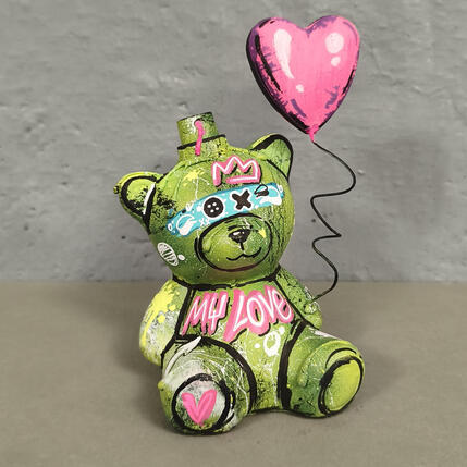 Sculpture L'ourson My love by Sufyr | Sculpture Street art Graffiti, Posca