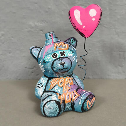 Sculpture L'ourson beat for you by Sufyr | Sculpture Street art Graffiti, Posca