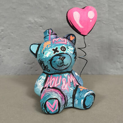 Sculpture L'ourson you and me by Sufyr | Sculpture Street art Graffiti, Posca