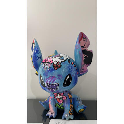 Sculpture STITCH smile by So Moon | Sculpture