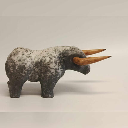 Skulptur El toro von Roche Clarisse | Skulptur  Keramik, Raku Tiere