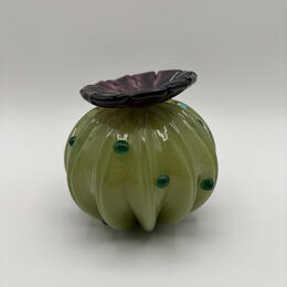 Sculpture Petite pistachio III par Emily Ellsworth | Sculpture